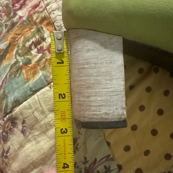 MORENATO Lime green funky heels.  Super comfortable with cool tan swirl details. - Picture 9 of 12